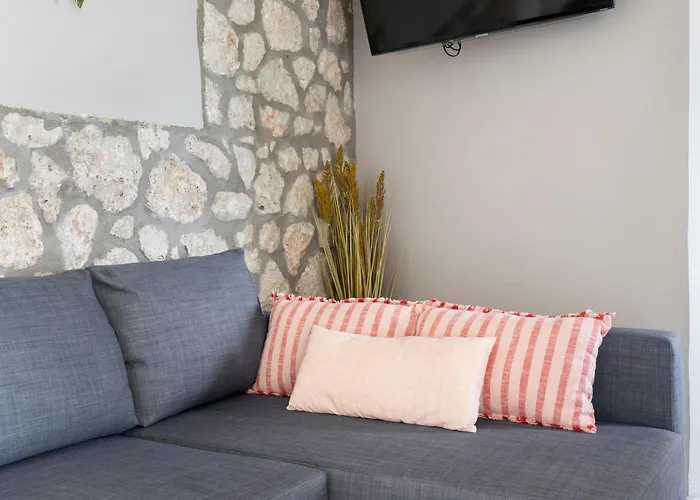 Markon Stone House Villa *