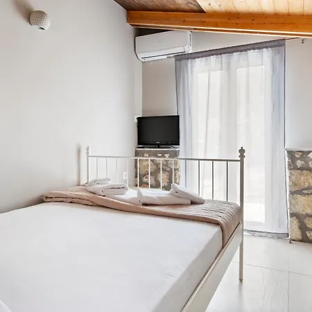 Markon Stone House Villa
